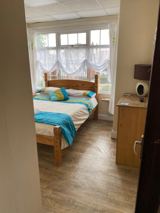 Clarendon - Only Guest house