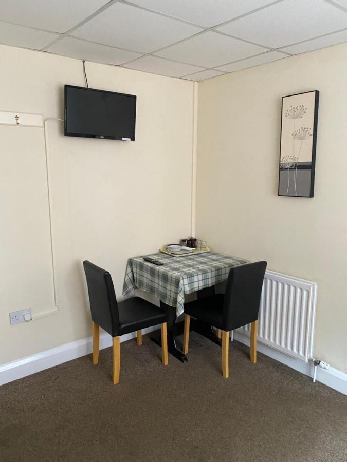 Guest house Clarendon - Only
