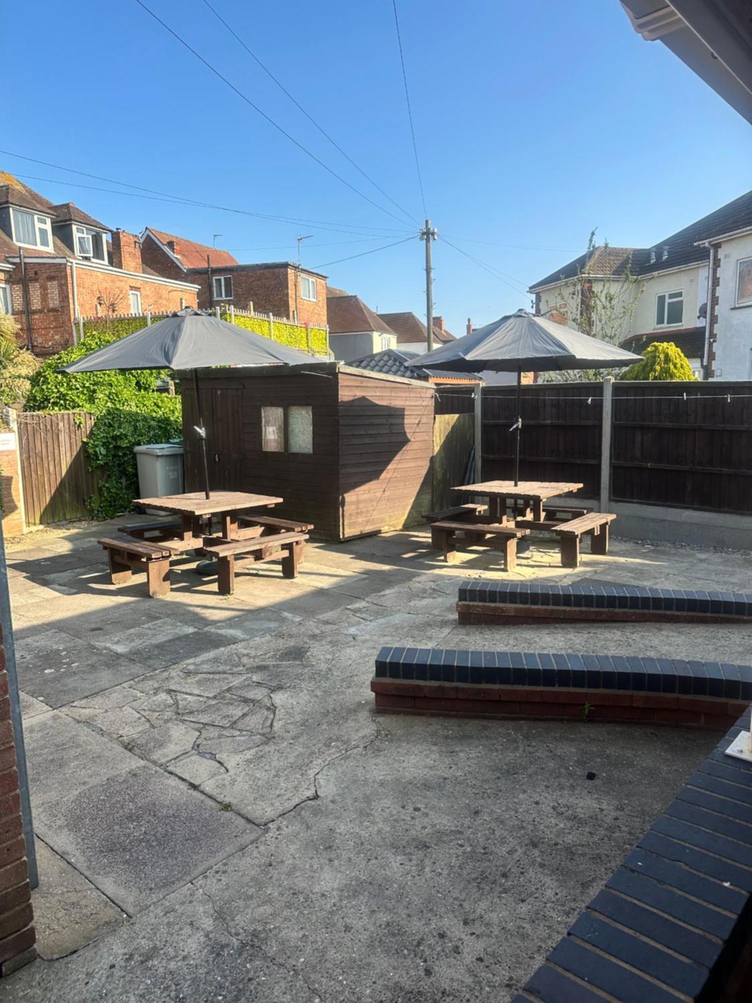 Guest house Clarendon - Only 3*